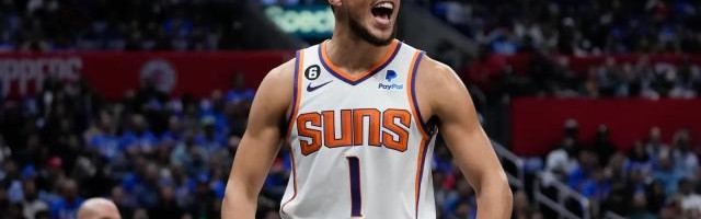 狗子28h5-得分榜前20有7人无缘全明星 布克：支持全明星扩军