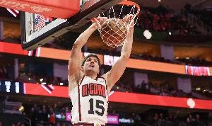 继续努力！谢泼德5记三分贡献15分 惠特摩尔6中4拿到11分